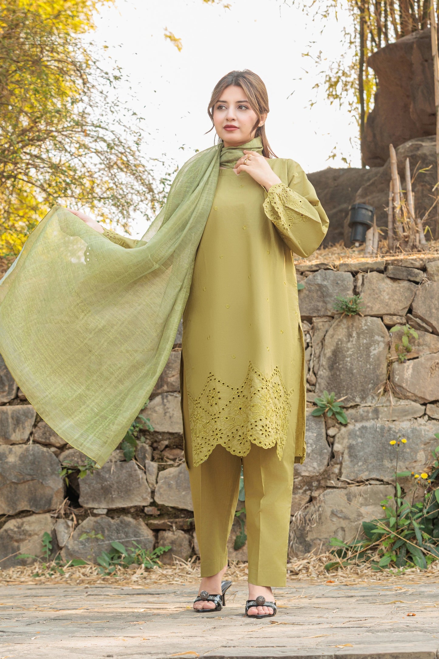 ORYA Embroidered 3-PC Lawn Dress
