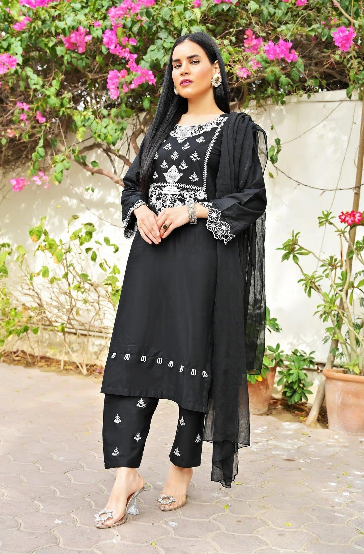 Monochromatic-A-Period-of-Cotton-Suit-Designs Mak Fashion