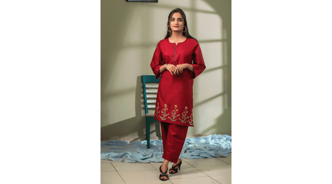 Unleash-Your-Inner-Elegance-With-Our-Kurti-Collection Mak Fashion