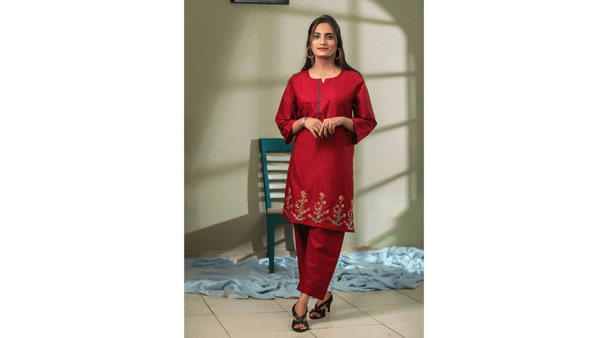 Unleash-Your-Inner-Elegance-With-Our-Kurti-Collection Mak Fashion