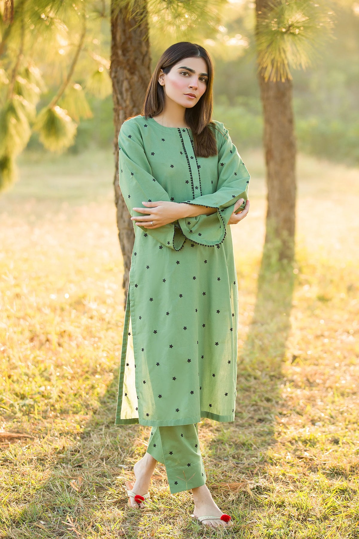 Nilofer- Green Embroidered Lawn 1 Piece - Shirt Only Mak Fashion