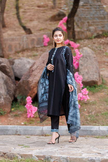 MOONLIGHT - Luxury Embroidered 3-PC Lawn Dress