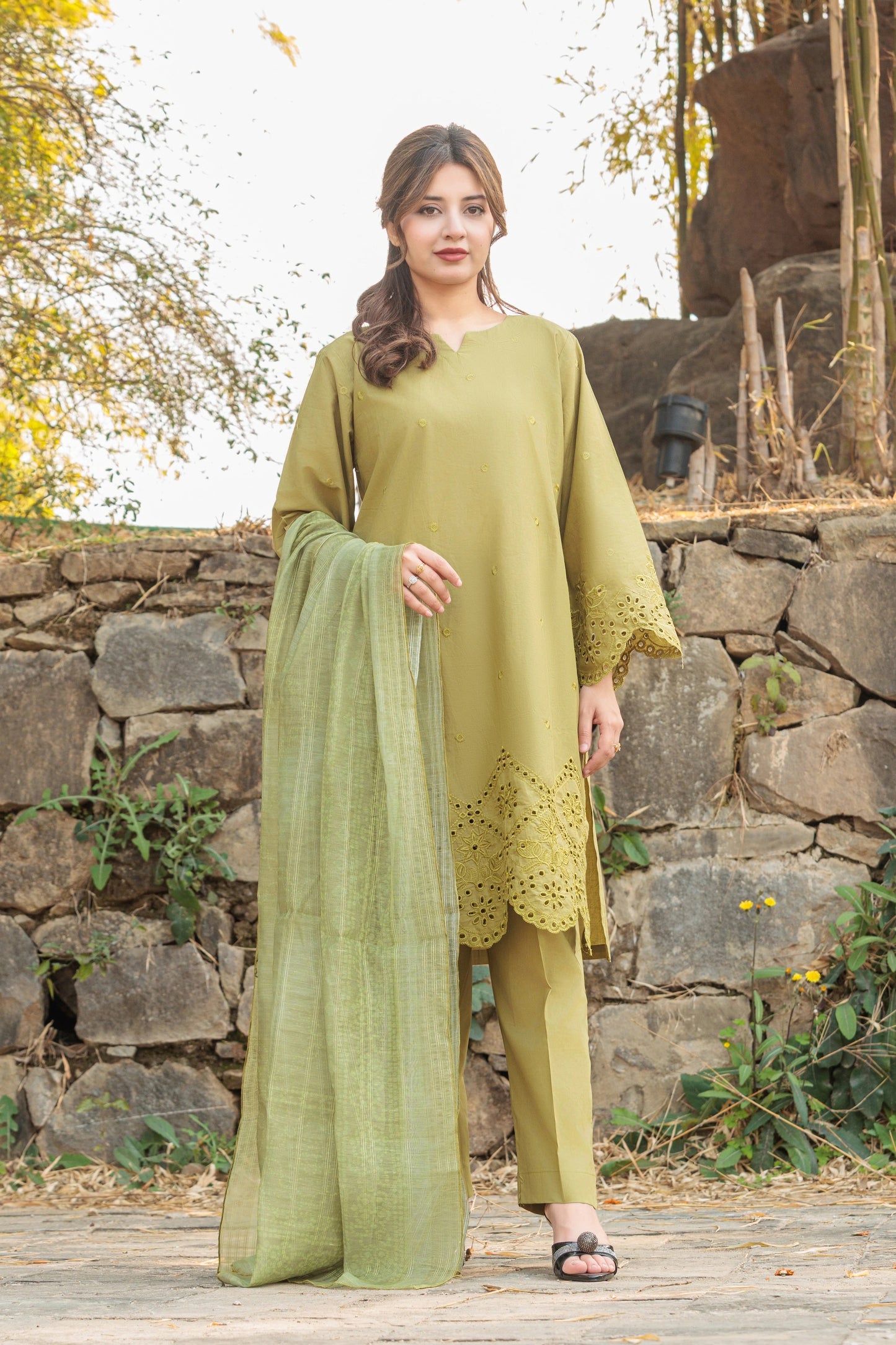 ORYA Embroidered 3-PC Lawn Dress