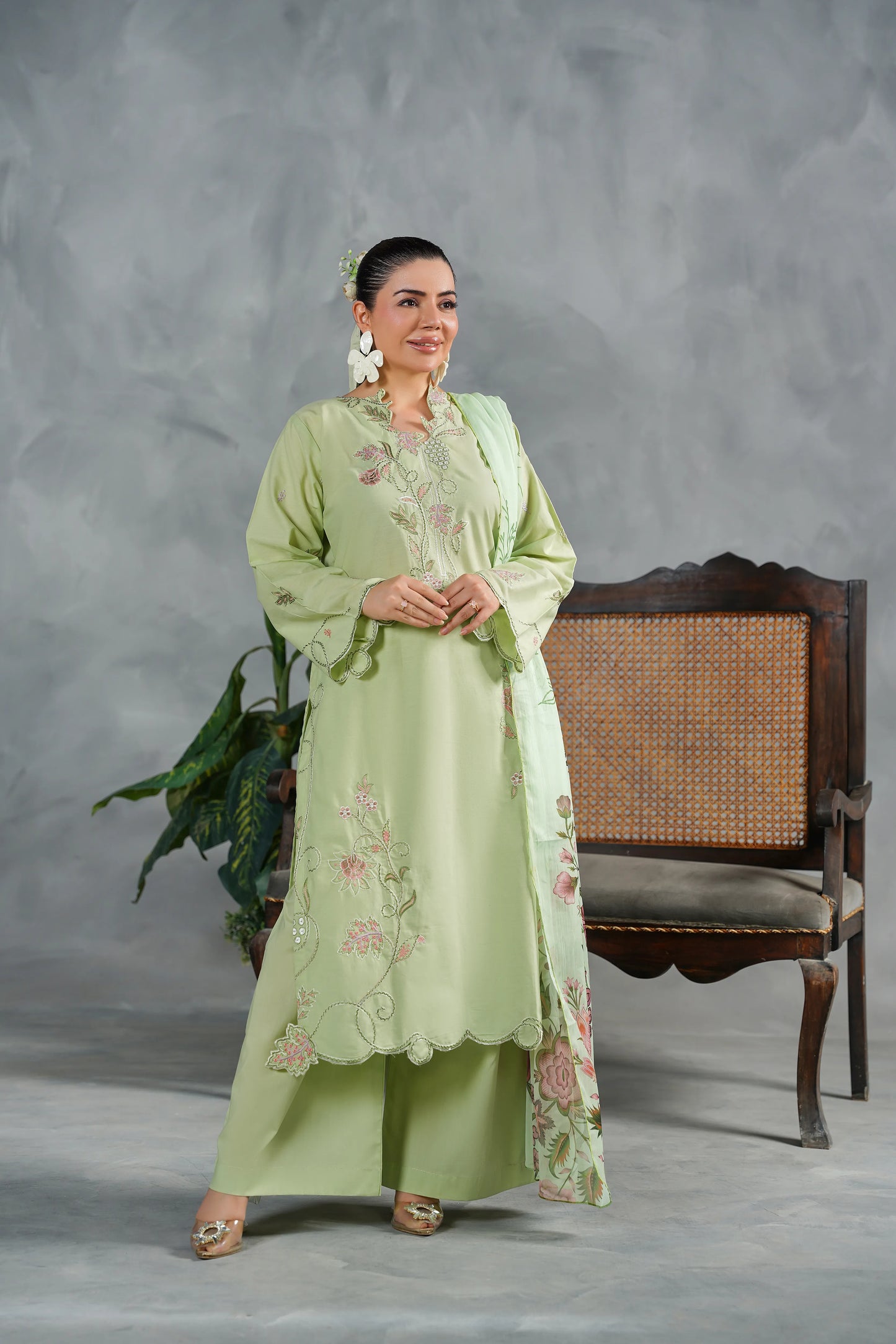 SPRING Embroidered 3-PC Lawn Dress