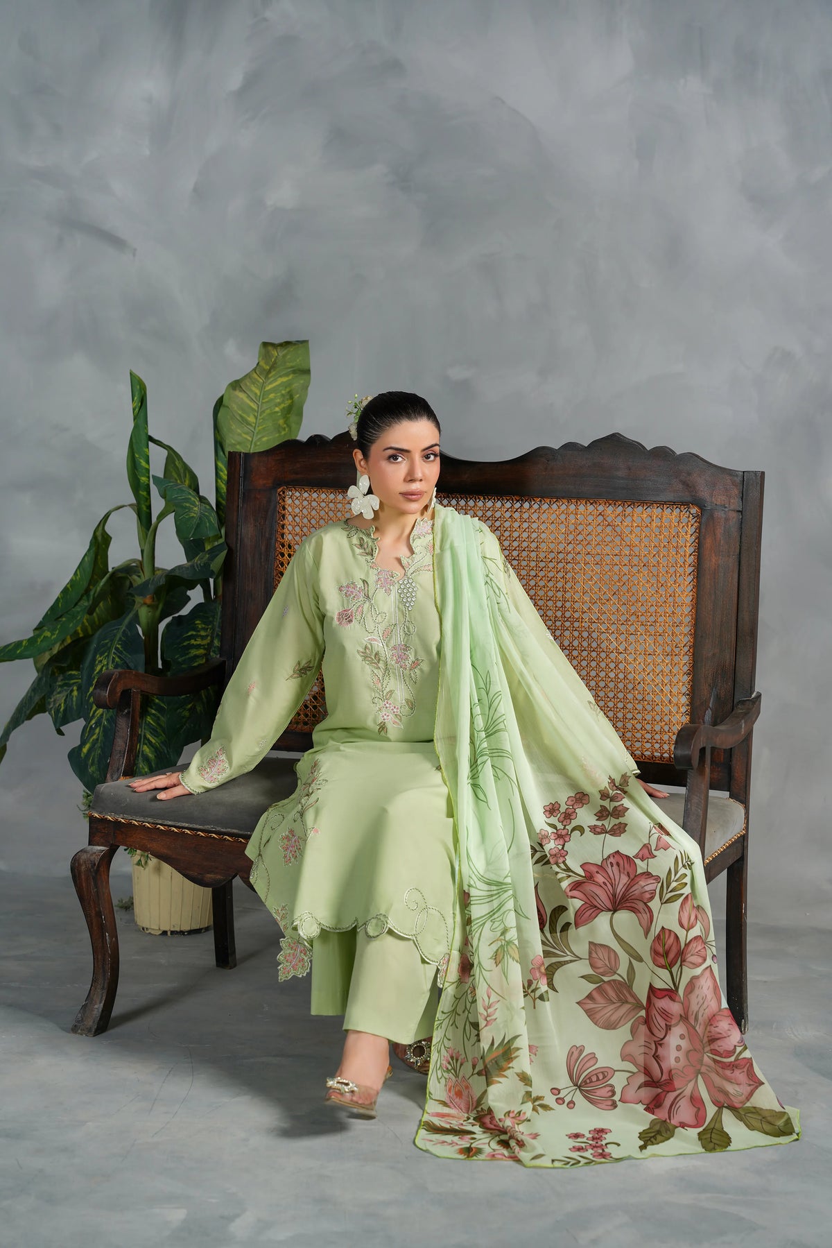 SPRING Embroidered 3-PC Lawn Dress